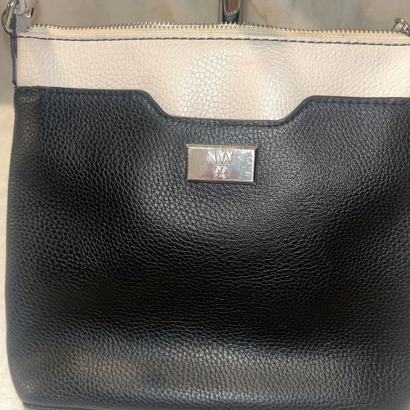 BAG & BOBBLES 9 West Black and White Crossbody Bag & Extras - Picture 3 of 13